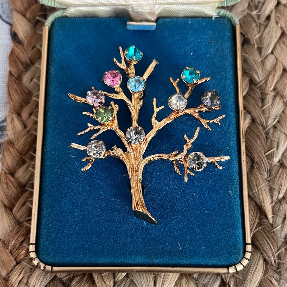 Sarah‎ Coventry 1969 Tree of Life Gold Tone Brooch with Multicolor Gems